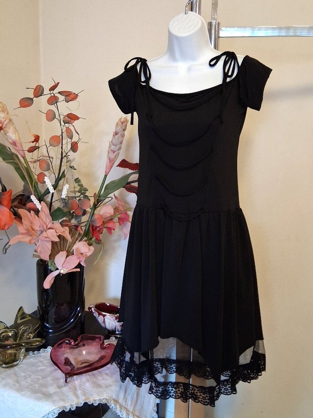 Elegant Ruffle Tiered Layered Black Dresses Classy A-Line Cocktail Party Dress 6